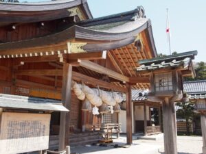 出雲大社での和婚の挙式です. 文金高島田の地毛結いの日本髪で迎えたご婚礼です
