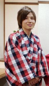 愛知県名古屋市の美容院, 美容室, ヘアサロン.結髪師による地毛結いの日本髪や, 上級着付師による着付けのお支度をしております