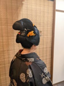 地毛で結い上げた日本髪／結髪講習会にて