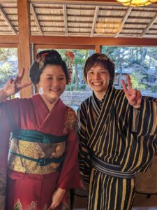 六華苑で, 結綿の日本髪と, 絞り模様の振袖で, 成人式の前撮りのお支度をしました